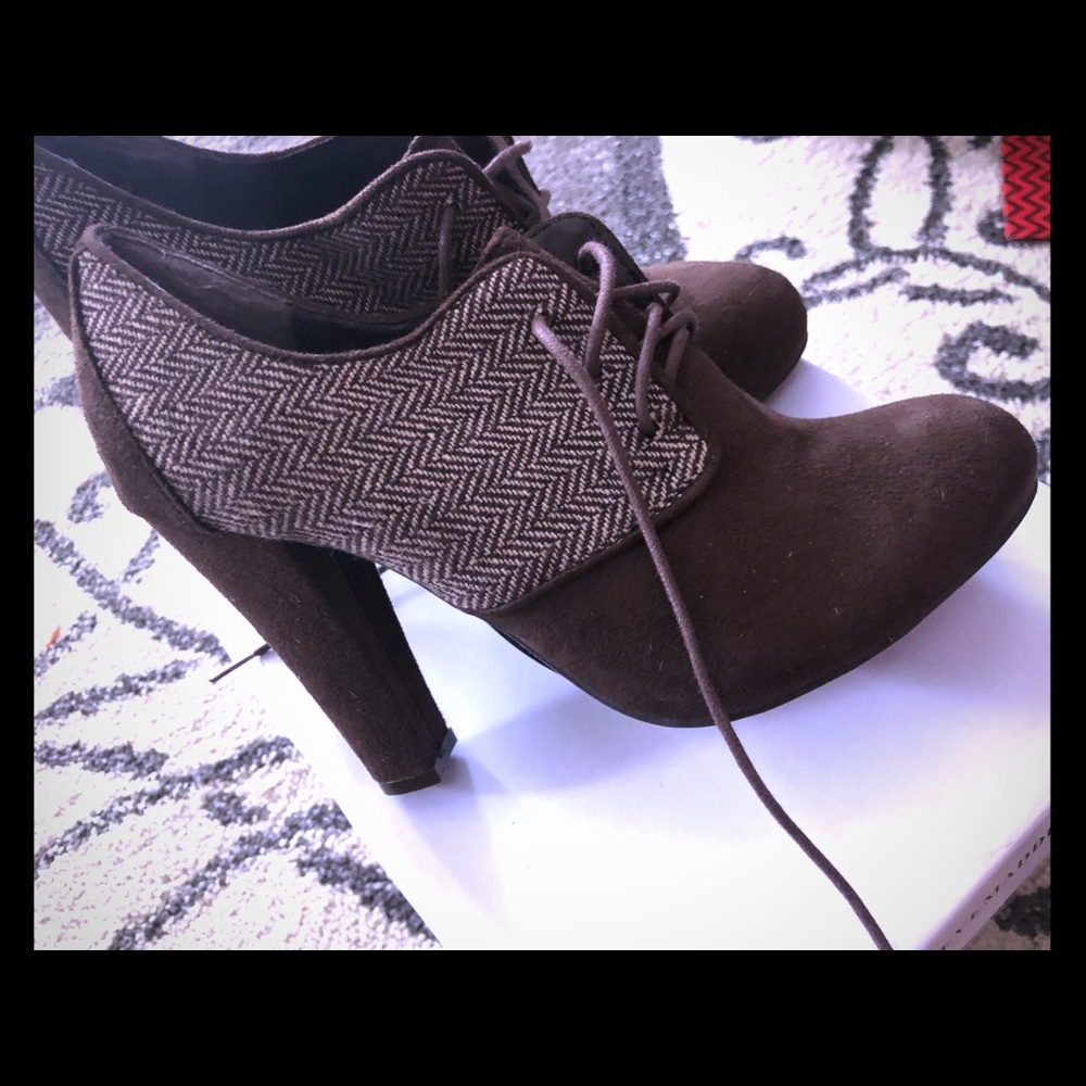 Half boot with heels
